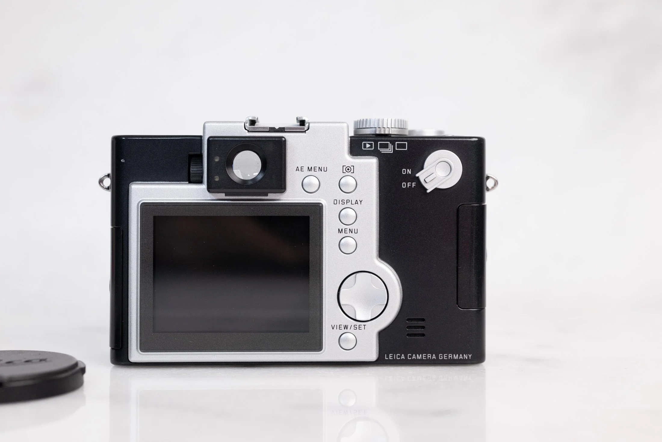 Leica Digilux 1 Digital Mirrorless Camera with — F Stop Cameras